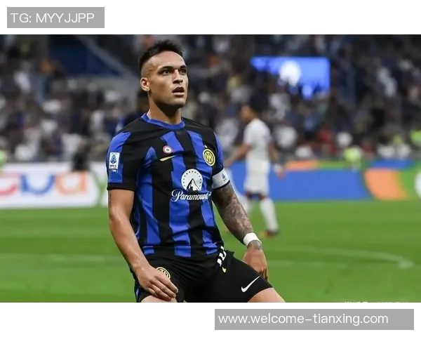 国米球探现场考察乌迪内斯与卡利亚里比赛关注卡普里莱与索勒表现 国米球探现场考察乌迪内斯与卡利亚里比赛关注卡普里莱与索勒表现