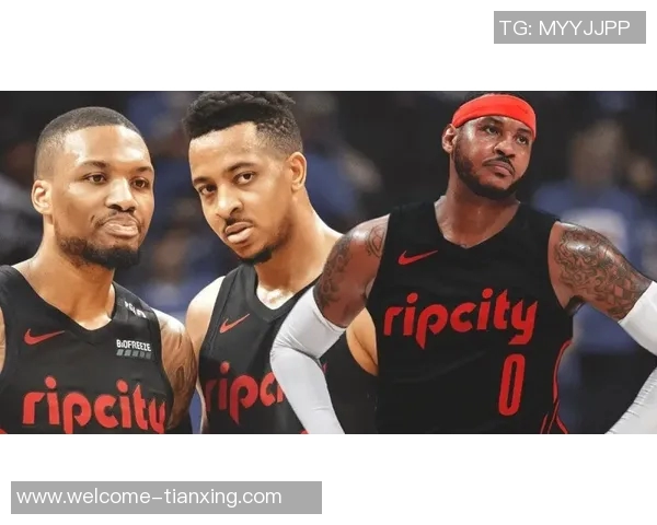 利拉德兼任球员与主帅开拓者新模式引发球迷热议现代篮球的未来方向 利拉德兼任球员与主帅开拓者新模式引发球迷热议现代篮球的未来方向